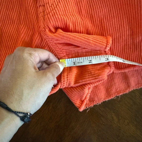 NWT Urban Outfitters BDG 100% Cotton Fray Edge Hem Corduroy Shorts Size 28 - Picture 7 of 11